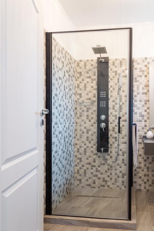 Bright House Apartment บูคาเรสต์ ภายนอก รูปภาพ